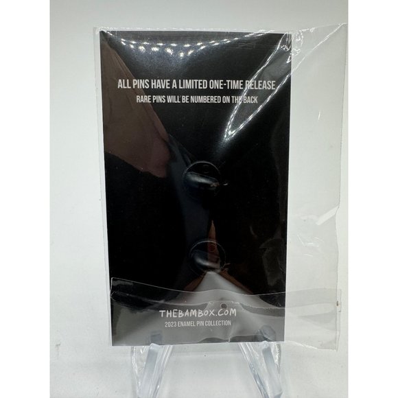 Bam Box Pin Geek ‘The Mandalorian’ Series Enamel Pin Star Wars Disney - Picture 2 of 2